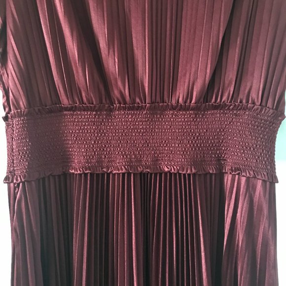 ✨HOST PICK✨Nanette Lepore High Neck Pleated Dress (NWT) - Picture 4 of 16